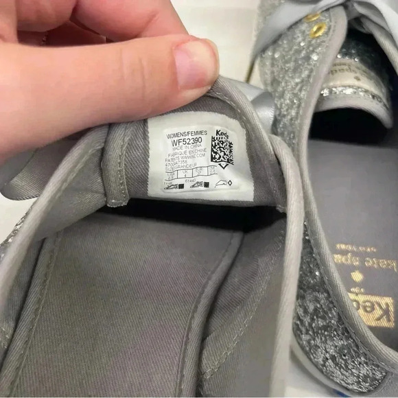 Keds x Kate Spade Champions Silver Glitter Sneaker with Ribbon Shoelaces 6.5 - Picture 9 of 10